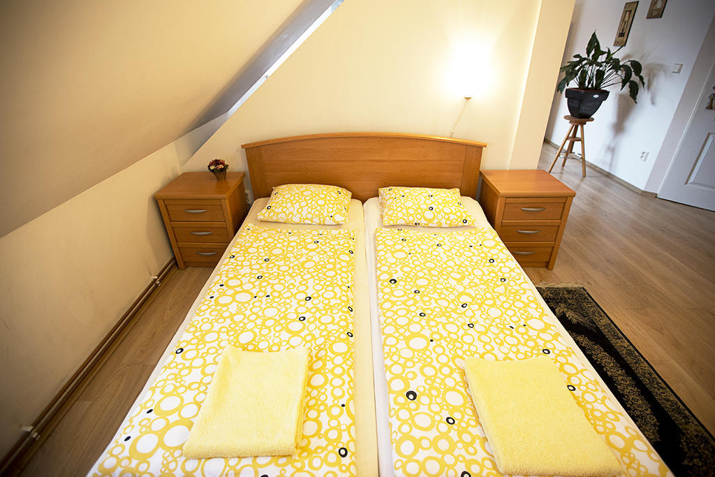 Penzion Na Cymbálku Horni Tranovice Quarto foto